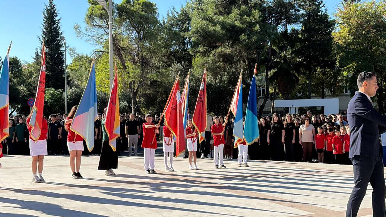 Muğla’da İlköğretim Haftası İçin Çelenk Sunuldu 1